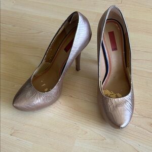Sak’s Fifth Avenue 5/48 Cracked Rose Gold Zilla Platform Pump Stiletto Heels